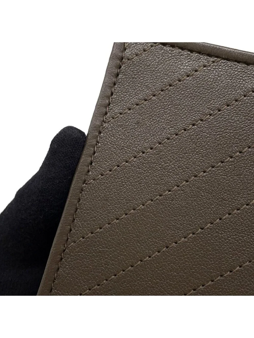 Gucci Bifold Wallet Interlocking Blanc Di Leather